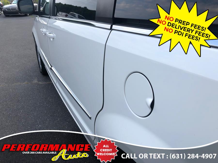 2010 Chrysler Town & Country 4dr Wgn Touring, available for sale in Bohemia, New York | Performance Auto Inc. Bohemia, New York 2010 Chrysler Town & Country 4dr Wgn Touring, available for sale in Bohemia, New York | Performance Auto Inc. Bohemia, New York