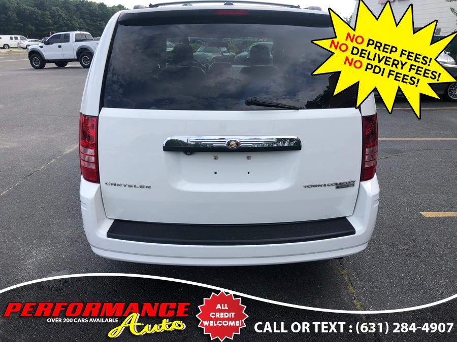 2010 Chrysler Town & Country 4dr Wgn Touring, available for sale in Bohemia, New York | Performance Auto Inc. Bohemia, New York 2010 Chrysler Town & Country 4dr Wgn Touring, available for sale in Bohemia, New York | Performance Auto Inc. Bohemia, New York