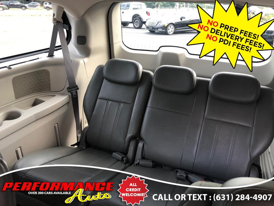 2010 Chrysler Town & Country 4dr Wgn Touring, available for sale in Bohemia, New York | Performance Auto Inc. Bohemia, New York 2010 Chrysler Town & Country 4dr Wgn Touring, available for sale in Bohemia, New York | Performance Auto Inc. Bohemia, New York