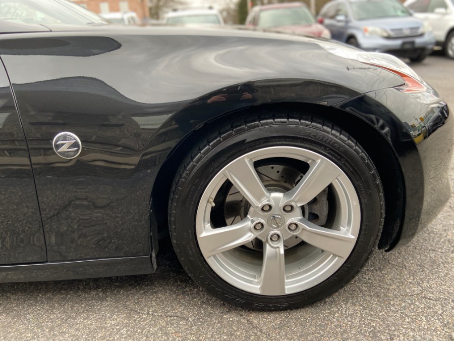 Used Nissan 370Z 2dr Cpe Auto 2012 | White Glove Auto Leasing Inc. Huntington, New York Used Nissan 370Z 2dr Cpe Auto 2012 | White Glove Auto Leasing Inc. Huntington, New York