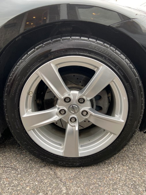 Used Nissan 370Z 2dr Cpe Auto 2012 | White Glove Auto Leasing Inc. Huntington, New York Used Nissan 370Z 2dr Cpe Auto 2012 | White Glove Auto Leasing Inc. Huntington, New York
