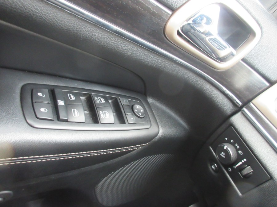 Used Jeep Grand Cherokee 4WD 4dr Limited 2014 | Route 27 Auto Mall. Linden, New Jersey Used Jeep Grand Cherokee 4WD 4dr Limited 2014 | Route 27 Auto Mall. Linden, New Jersey