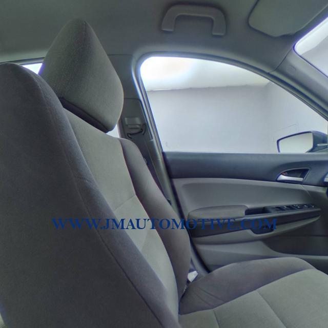 2009 Honda Accord 4dr I4 Auto LX, available for sale in Naugatuck, Connecticut | J&M Automotive Sls&Svc LLC. Naugatuck, Connecticut 2009 Honda Accord 4dr I4 Auto LX, available for sale in Naugatuck, Connecticut | J&M Automotive Sls&Svc LLC. Naugatuck, Connecticut