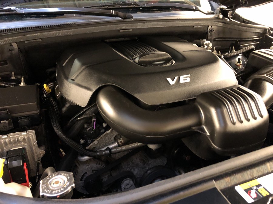 2015 Jeep Grand Cherokee 4WD 4dr Laredo, available for sale in Worcester, Massachusetts | Hilario's Auto Sales Inc.. Worcester, Massachusetts 2015 Jeep Grand Cherokee 4WD 4dr Laredo, available for sale in Worcester, Massachusetts | Hilario's Auto Sales Inc.. Worcester, Massachusetts