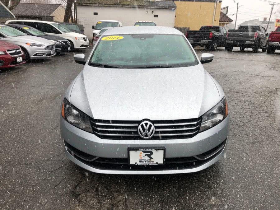2014 Volkswagen Passat 4dr Sdn 1.8T Auto SE w/Sunroof & Nav PZEV, available for sale in Lowell, Massachusetts | Revolution Motors . Lowell, Massachusetts