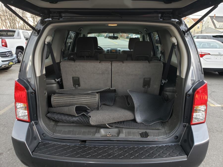 2012 Nissan Pathfinder 4WD 4dr V6 LE, available for sale in Little Ferry, New Jersey | Victoria Preowned Autos Inc. Little Ferry, New Jersey 2012 Nissan Pathfinder 4WD 4dr V6 LE, available for sale in Little Ferry, New Jersey | Victoria Preowned Autos Inc. Little Ferry, New Jersey