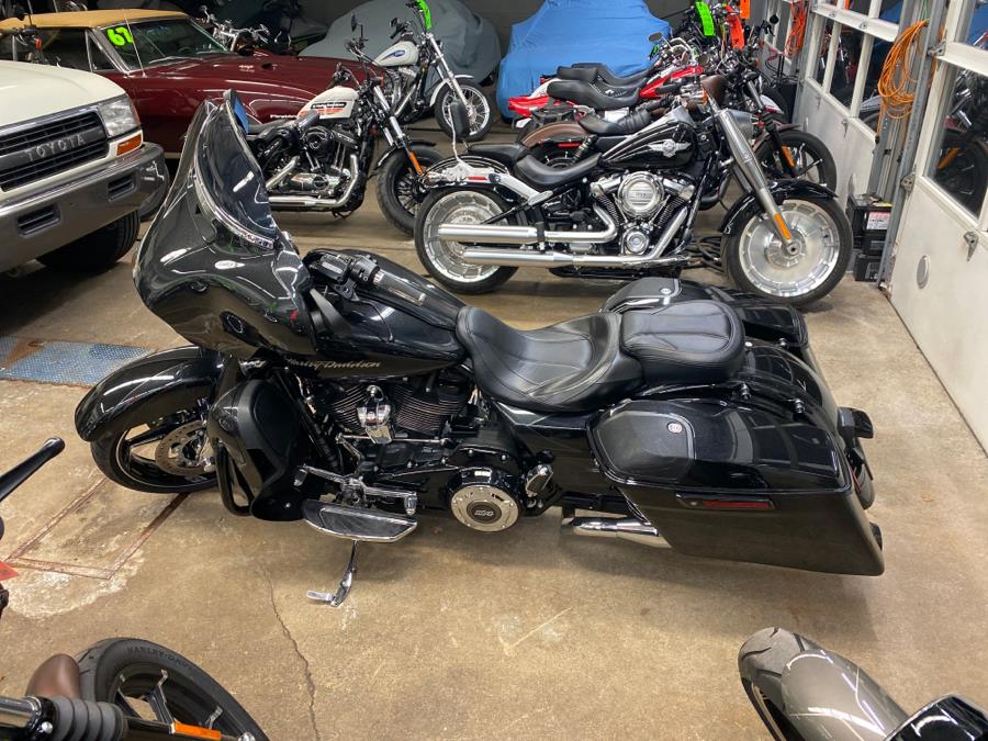 2017 Harley Davidson Street Glide CVO FLHXSE, available for sale in Milford, Connecticut | Village Auto Sales. Milford, Connecticut 2017 Harley Davidson Street Glide CVO FLHXSE, available for sale in Milford, Connecticut | Village Auto Sales. Milford, Connecticut