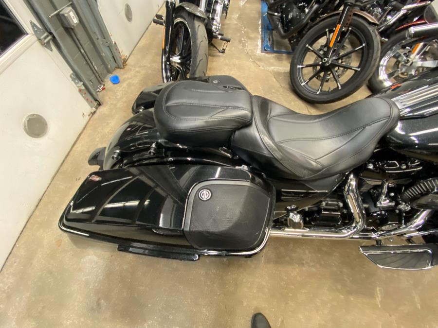 2017 Harley Davidson Street Glide CVO FLHXSE, available for sale in Milford, Connecticut | Village Auto Sales. Milford, Connecticut 2017 Harley Davidson Street Glide CVO FLHXSE, available for sale in Milford, Connecticut | Village Auto Sales. Milford, Connecticut