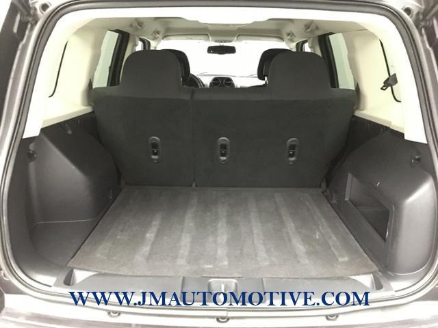 2015 Jeep Patriot 4WD 4dr Latitude, available for sale in Naugatuck, Connecticut | J&M Automotive Sls&Svc LLC. Naugatuck, Connecticut 2015 Jeep Patriot 4WD 4dr Latitude, available for sale in Naugatuck, Connecticut | J&M Automotive Sls&Svc LLC. Naugatuck, Connecticut
