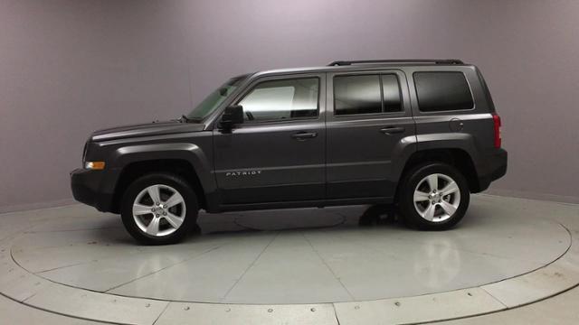 2015 Jeep Patriot 4WD 4dr Latitude, available for sale in Naugatuck, Connecticut | J&M Automotive Sls&Svc LLC. Naugatuck, Connecticut 2015 Jeep Patriot 4WD 4dr Latitude, available for sale in Naugatuck, Connecticut | J&M Automotive Sls&Svc LLC. Naugatuck, Connecticut