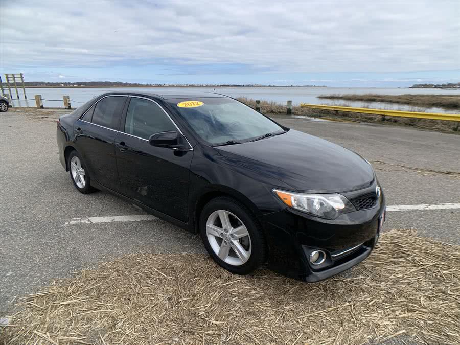2012 Toyota Camry 4dr Sdn I4 Auto SE (Natl), available for sale in Stratford, Connecticut | Wiz Leasing Inc. Stratford, Connecticut