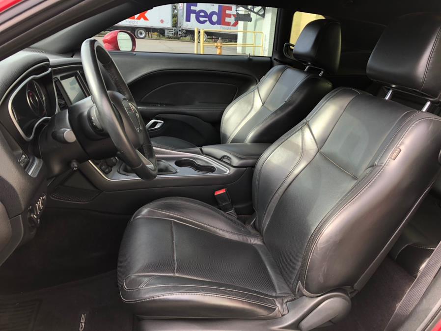Used Dodge Challenger 2dr Cpe R/T 2016 | RT Auto Center LLC. Newark, New Jersey Used Dodge Challenger 2dr Cpe R/T 2016 | RT Auto Center LLC. Newark, New Jersey