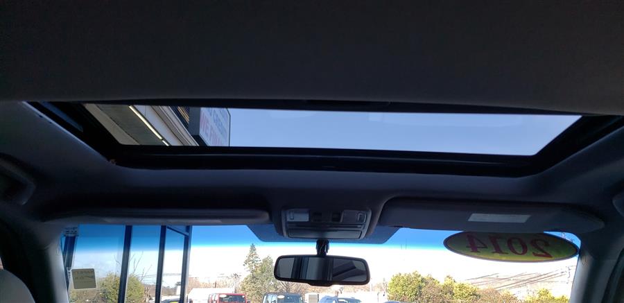 2014 Honda Pilot 4WD 4dr EX-L, available for sale in Waterbury, Connecticut | National Auto Brokers, Inc.. Waterbury, Connecticut 2014 Honda Pilot 4WD 4dr EX-L, available for sale in Waterbury, Connecticut | National Auto Brokers, Inc.. Waterbury, Connecticut