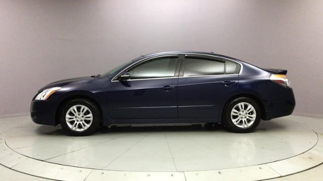 2011 Nissan Altima 4dr Sdn I4 CVT 2.5 SL, available for sale in Naugatuck, Connecticut | J&M Automotive Sls&Svc LLC. Naugatuck, Connecticut 2011 Nissan Altima 4dr Sdn I4 CVT 2.5 SL, available for sale in Naugatuck, Connecticut | J&M Automotive Sls&Svc LLC. Naugatuck, Connecticut