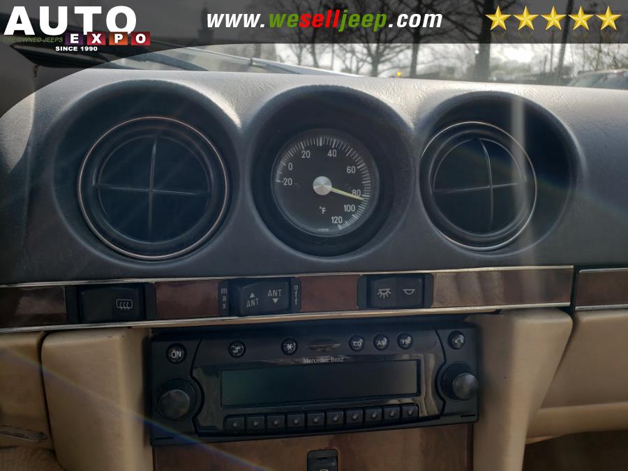 1989 Mercedes-Benz 560 Series 2dr Coupe 560SL Roadster, available for sale in Huntington, New York | Auto Expo. Huntington, New York 1989 Mercedes-Benz 560 Series 2dr Coupe 560SL Roadster, available for sale in Huntington, New York | Auto Expo. Huntington, New York
