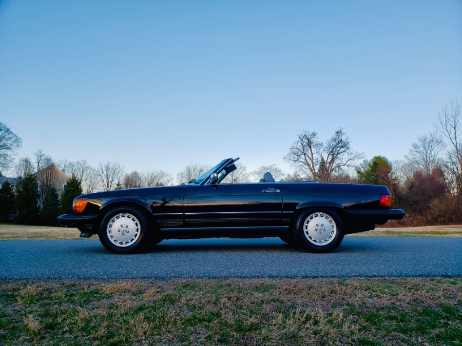 1987 Mercedes-Benz 560 Series 2dr Roadster 560SL, available for sale in North Salem, New York | Meccanic Shop North Inc. North Salem, New York 1987 Mercedes-Benz 560 Series 2dr Roadster 560SL, available for sale in North Salem, New York | Meccanic Shop North Inc. North Salem, New York