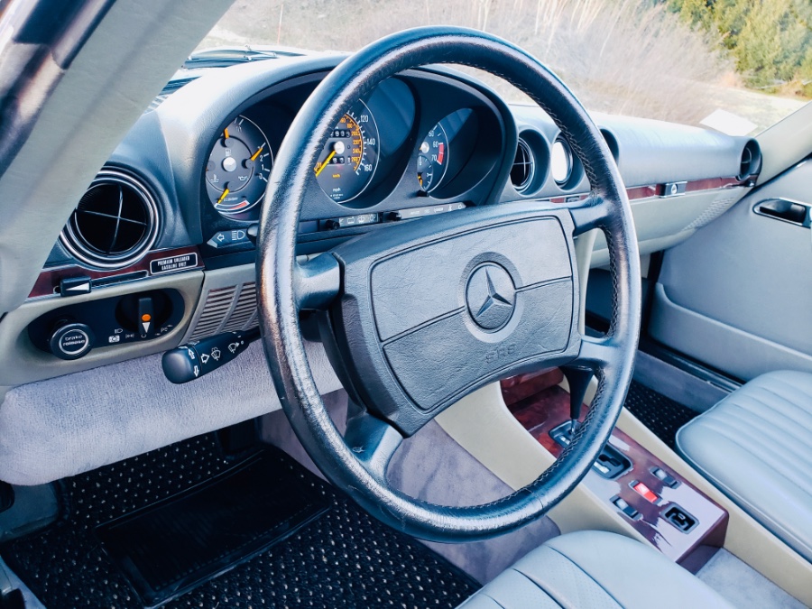 1987 Mercedes-Benz 560 Series 2dr Roadster 560SL, available for sale in North Salem, New York | Meccanic Shop North Inc. North Salem, New York 1987 Mercedes-Benz 560 Series 2dr Roadster 560SL, available for sale in North Salem, New York | Meccanic Shop North Inc. North Salem, New York