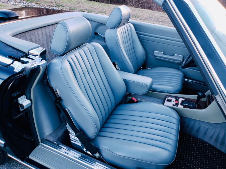 1987 Mercedes-Benz 560 Series 2dr Roadster 560SL, available for sale in North Salem, New York | Meccanic Shop North Inc. North Salem, New York 1987 Mercedes-Benz 560 Series 2dr Roadster 560SL, available for sale in North Salem, New York | Meccanic Shop North Inc. North Salem, New York