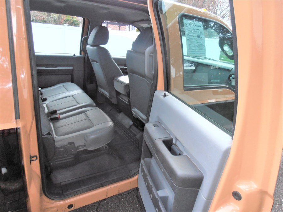 2015 Ford F350 SUPER DUTY LONG BED 2WD Crew Cab 172" XL, available for sale in COPIAGUE, New York | Warwick Auto Sales Inc. COPIAGUE, New York 2015 Ford F350 SUPER DUTY LONG BED 2WD Crew Cab 172" XL, available for sale in COPIAGUE, New York | Warwick Auto Sales Inc. COPIAGUE, New York