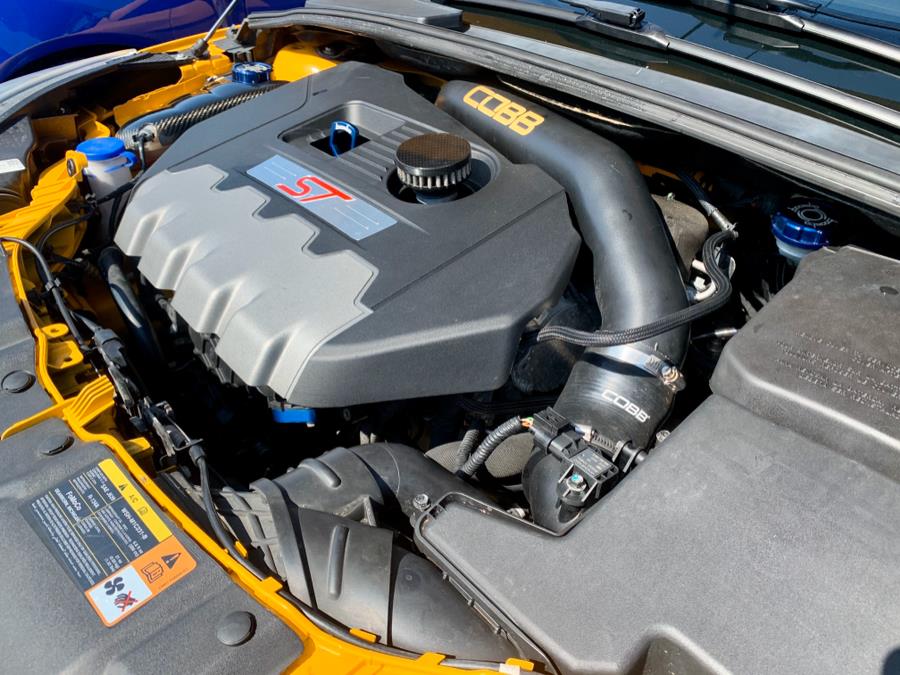 Used Ford Focus 5dr HB ST 2013 | Mike And Tony Auto Sales, Inc. South Windsor, Connecticut Used Ford Focus 5dr HB ST 2013 | Mike And Tony Auto Sales, Inc. South Windsor, Connecticut