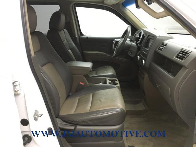 2006 Honda Ridgeline RTL AT with MOONROOF, available for sale in Naugatuck, Connecticut | J&M Automotive Sls&Svc LLC. Naugatuck, Connecticut 2006 Honda Ridgeline RTL AT with MOONROOF, available for sale in Naugatuck, Connecticut | J&M Automotive Sls&Svc LLC. Naugatuck, Connecticut