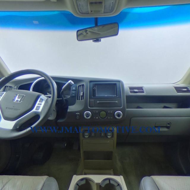 2006 Honda Ridgeline RTL AT with MOONROOF, available for sale in Naugatuck, Connecticut | J&M Automotive Sls&Svc LLC. Naugatuck, Connecticut 2006 Honda Ridgeline RTL AT with MOONROOF, available for sale in Naugatuck, Connecticut | J&M Automotive Sls&Svc LLC. Naugatuck, Connecticut