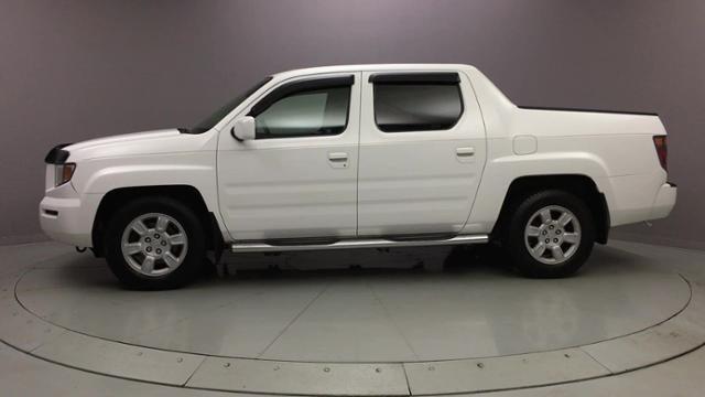 2006 Honda Ridgeline RTL AT with MOONROOF, available for sale in Naugatuck, Connecticut | J&M Automotive Sls&Svc LLC. Naugatuck, Connecticut 2006 Honda Ridgeline RTL AT with MOONROOF, available for sale in Naugatuck, Connecticut | J&M Automotive Sls&Svc LLC. Naugatuck, Connecticut