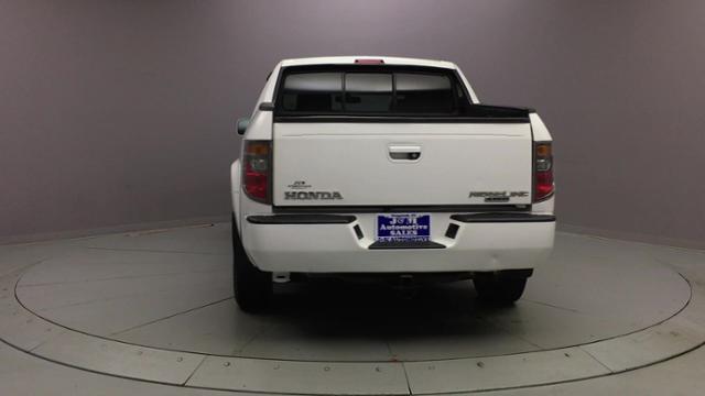 2006 Honda Ridgeline RTL AT with MOONROOF, available for sale in Naugatuck, Connecticut | J&M Automotive Sls&Svc LLC. Naugatuck, Connecticut 2006 Honda Ridgeline RTL AT with MOONROOF, available for sale in Naugatuck, Connecticut | J&M Automotive Sls&Svc LLC. Naugatuck, Connecticut