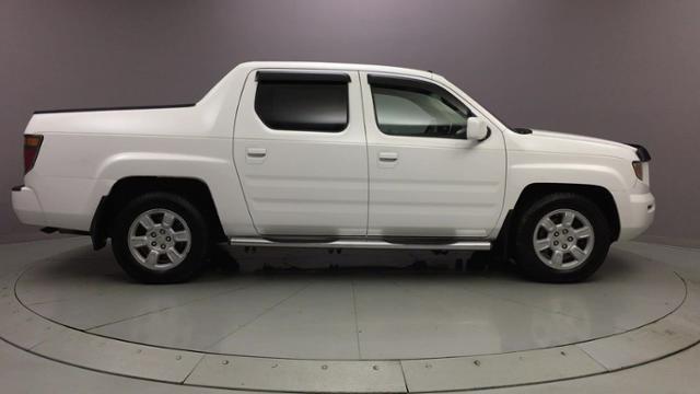2006 Honda Ridgeline RTL AT with MOONROOF, available for sale in Naugatuck, Connecticut | J&M Automotive Sls&Svc LLC. Naugatuck, Connecticut 2006 Honda Ridgeline RTL AT with MOONROOF, available for sale in Naugatuck, Connecticut | J&M Automotive Sls&Svc LLC. Naugatuck, Connecticut