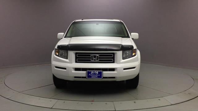 2006 Honda Ridgeline RTL AT with MOONROOF, available for sale in Naugatuck, Connecticut | J&M Automotive Sls&Svc LLC. Naugatuck, Connecticut 2006 Honda Ridgeline RTL AT with MOONROOF, available for sale in Naugatuck, Connecticut | J&M Automotive Sls&Svc LLC. Naugatuck, Connecticut