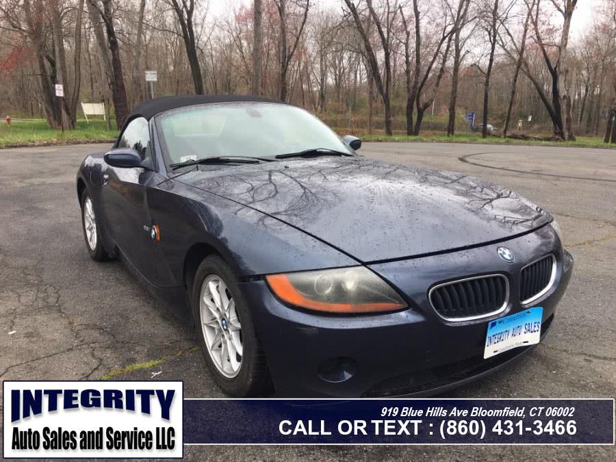 2004 BMW Z4 2dr Roadster 2.5i, available for sale in Bloomfield, Connecticut | Integrity Auto Sales and Service LLC. Bloomfield, Connecticut