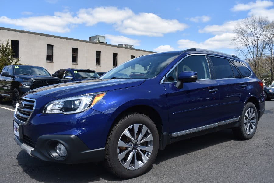 2017 Subaru Outback 3.6R Touring, available for sale in Berlin, Connecticut | Tru Auto Mall. Berlin, Connecticut