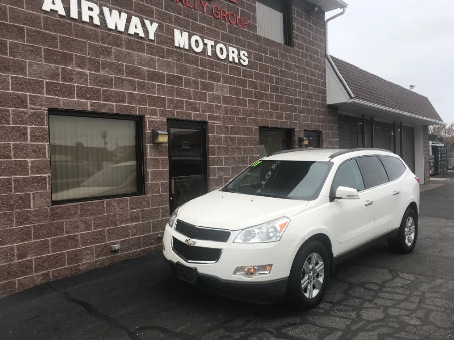2011 Chevrolet Traverse AWD 4dr LT w/1LT, available for sale in Bridgeport, Connecticut | Airway Motors. Bridgeport, Connecticut