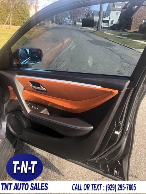 2010 Acura ZDX AWD 4dr Tech Pkg, available for sale in Bronx, New York | TNT Auto Sales USA inc. Bronx, New York 2010 Acura ZDX AWD 4dr Tech Pkg, available for sale in Bronx, New York | TNT Auto Sales USA inc. Bronx, New York