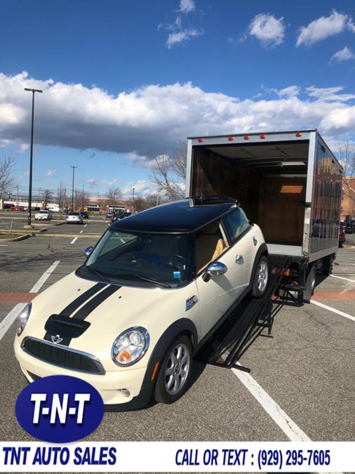 2008 Mitsubishi FUSO BOX TRUCK, available for sale in Bronx, New York | TNT Auto Sales USA inc. Bronx, New York 2008 Mitsubishi FUSO BOX TRUCK, available for sale in Bronx, New York | TNT Auto Sales USA inc. Bronx, New York