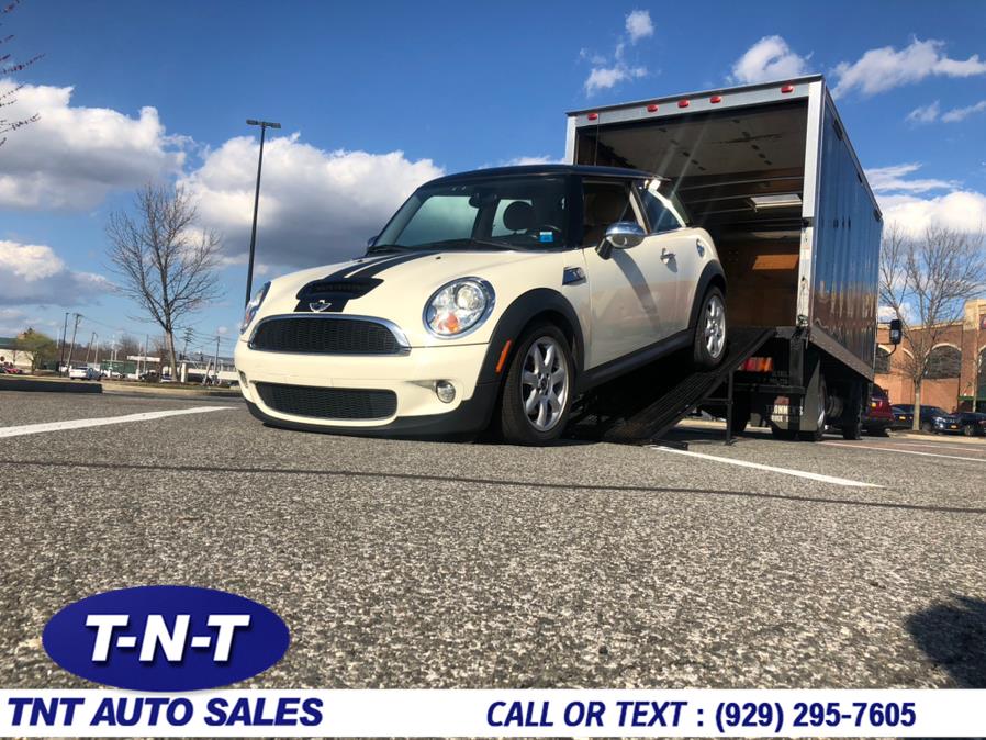 2008 Mitsubishi FUSO BOX TRUCK, available for sale in Bronx, New York | TNT Auto Sales USA inc. Bronx, New York 2008 Mitsubishi FUSO BOX TRUCK, available for sale in Bronx, New York | TNT Auto Sales USA inc. Bronx, New York