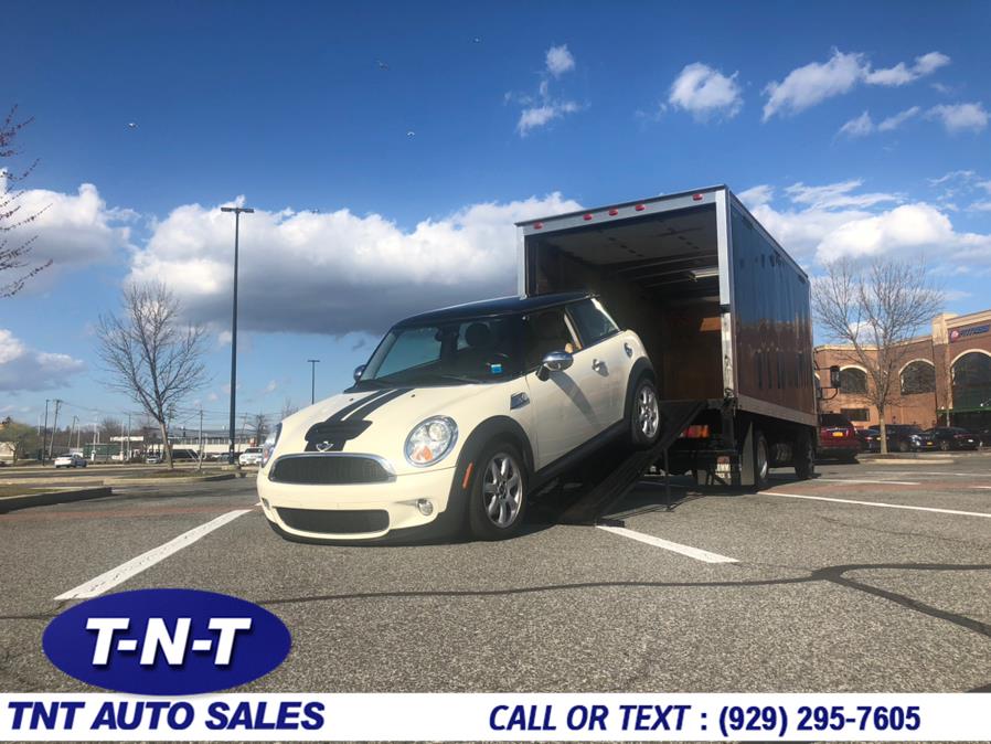 2008 Mitsubishi FUSO BOX TRUCK, available for sale in Bronx, New York | TNT Auto Sales USA inc. Bronx, New York 2008 Mitsubishi FUSO BOX TRUCK, available for sale in Bronx, New York | TNT Auto Sales USA inc. Bronx, New York