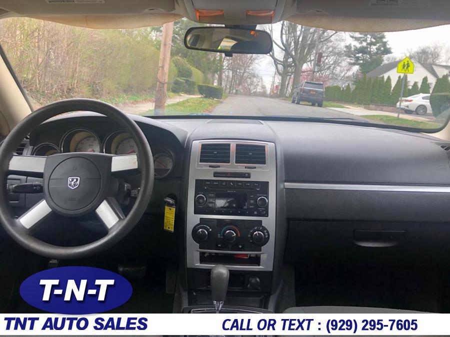 2010 Dodge Charger 4dr Sdn SXT RWD, available for sale in Bronx, New York | TNT Auto Sales USA inc. Bronx, New York 2010 Dodge Charger 4dr Sdn SXT RWD, available for sale in Bronx, New York | TNT Auto Sales USA inc. Bronx, New York