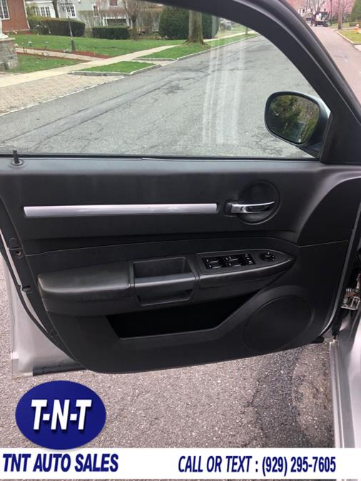 2010 Dodge Charger 4dr Sdn SXT RWD, available for sale in Bronx, New York | TNT Auto Sales USA inc. Bronx, New York 2010 Dodge Charger 4dr Sdn SXT RWD, available for sale in Bronx, New York | TNT Auto Sales USA inc. Bronx, New York