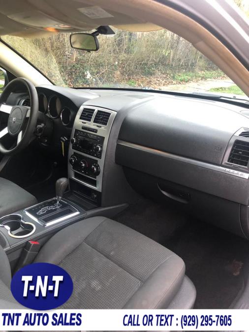 2010 Dodge Charger 4dr Sdn SXT RWD, available for sale in Bronx, New York | TNT Auto Sales USA inc. Bronx, New York 2010 Dodge Charger 4dr Sdn SXT RWD, available for sale in Bronx, New York | TNT Auto Sales USA inc. Bronx, New York