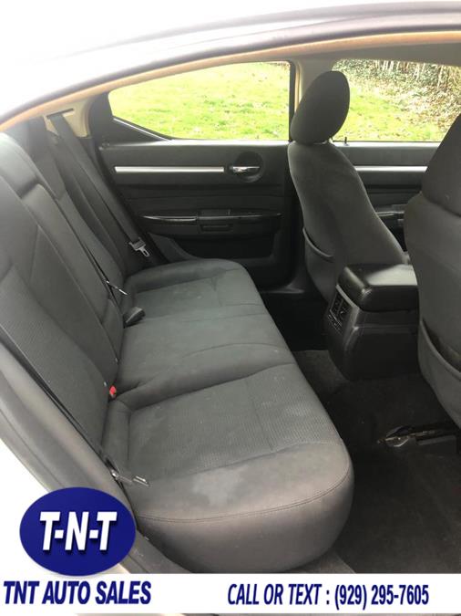 2010 Dodge Charger 4dr Sdn SXT RWD, available for sale in Bronx, New York | TNT Auto Sales USA inc. Bronx, New York 2010 Dodge Charger 4dr Sdn SXT RWD, available for sale in Bronx, New York | TNT Auto Sales USA inc. Bronx, New York