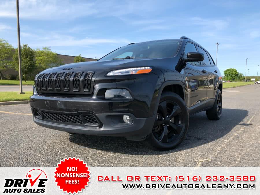 2016 Jeep Cherokee 4WD 4dr Latitude, available for sale in Bayshore, New York | Drive Auto Sales. Bayshore, New York