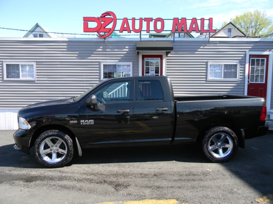 Used Ram 1500 4WD Quad Cab 140.5" Express 2015 | DZ Automall. Paterson, New Jersey