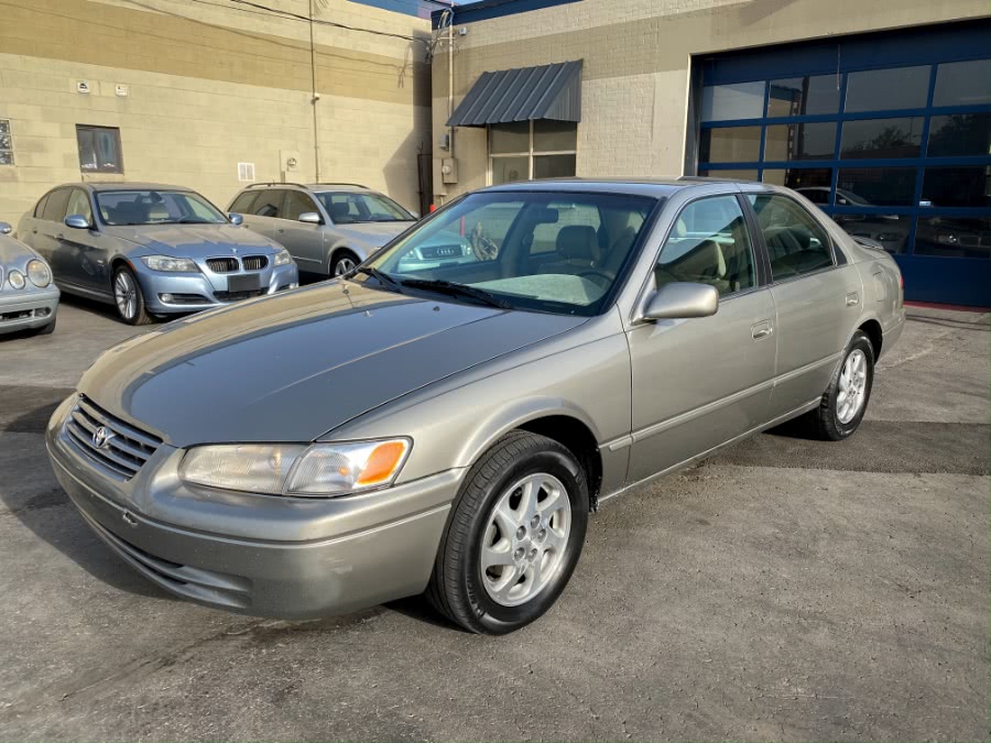 1999 Toyota Camry 4dr Sdn XLE V6 Auto, available for sale in Salt Lake City, Utah | Guchon Imports. Salt Lake City, Utah