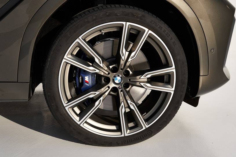 2020 BMW X6 M50i Sports Activity Coupe photo