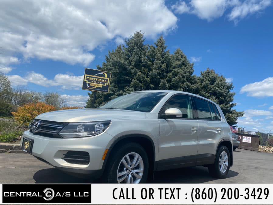 2014 Volkswagen Tiguan 4MOTION 4dr Auto SE w/Appearance, available for sale in East Windsor, Connecticut | Central A/S LLC. East Windsor, Connecticut