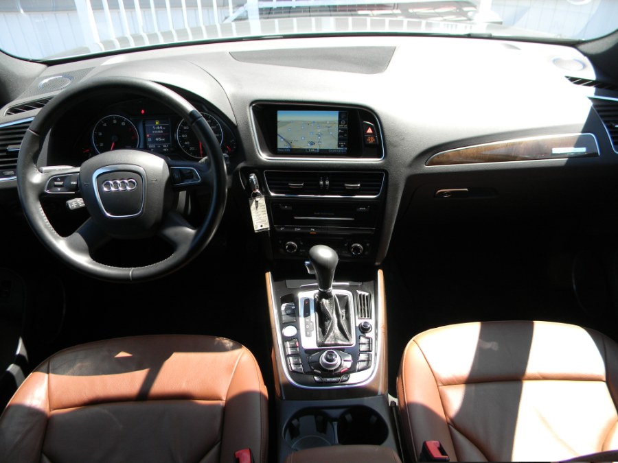 2011 Audi Q5 quattro 4dr 3.2L Prestige, available for sale in Paterson, New Jersey | DZ Automall. Paterson, New Jersey 2011 Audi Q5 quattro 4dr 3.2L Prestige, available for sale in Paterson, New Jersey | DZ Automall. Paterson, New Jersey