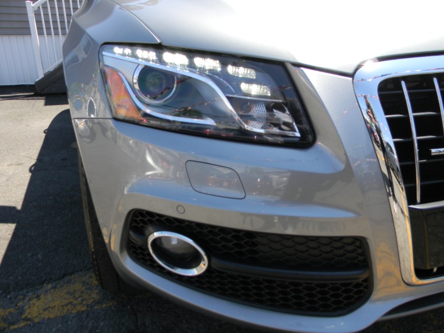 2011 Audi Q5 quattro 4dr 3.2L Prestige, available for sale in Paterson, New Jersey | DZ Automall. Paterson, New Jersey 2011 Audi Q5 quattro 4dr 3.2L Prestige, available for sale in Paterson, New Jersey | DZ Automall. Paterson, New Jersey