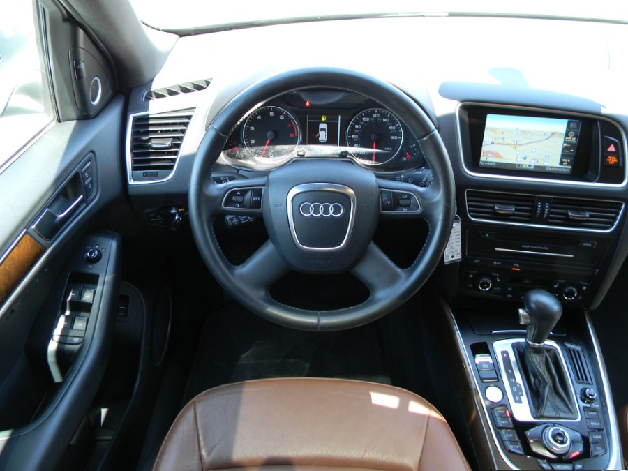 2011 Audi Q5 quattro 4dr 3.2L Prestige, available for sale in Paterson, New Jersey | DZ Automall. Paterson, New Jersey 2011 Audi Q5 quattro 4dr 3.2L Prestige, available for sale in Paterson, New Jersey | DZ Automall. Paterson, New Jersey