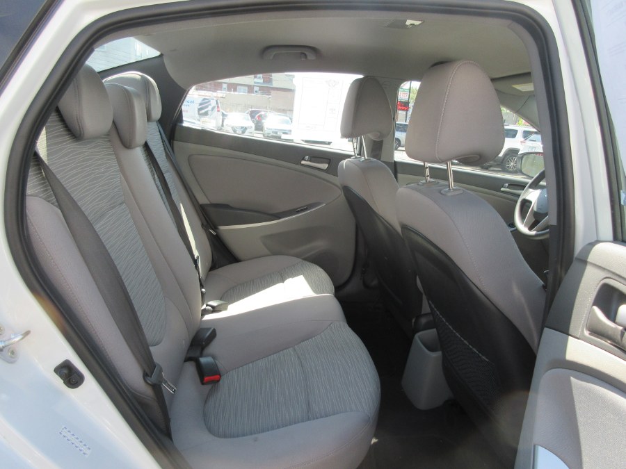 Used Hyundai Accent SE Sedan Auto 2017 | Route 27 Auto Mall. Linden, New Jersey Used Hyundai Accent SE Sedan Auto 2017 | Route 27 Auto Mall. Linden, New Jersey